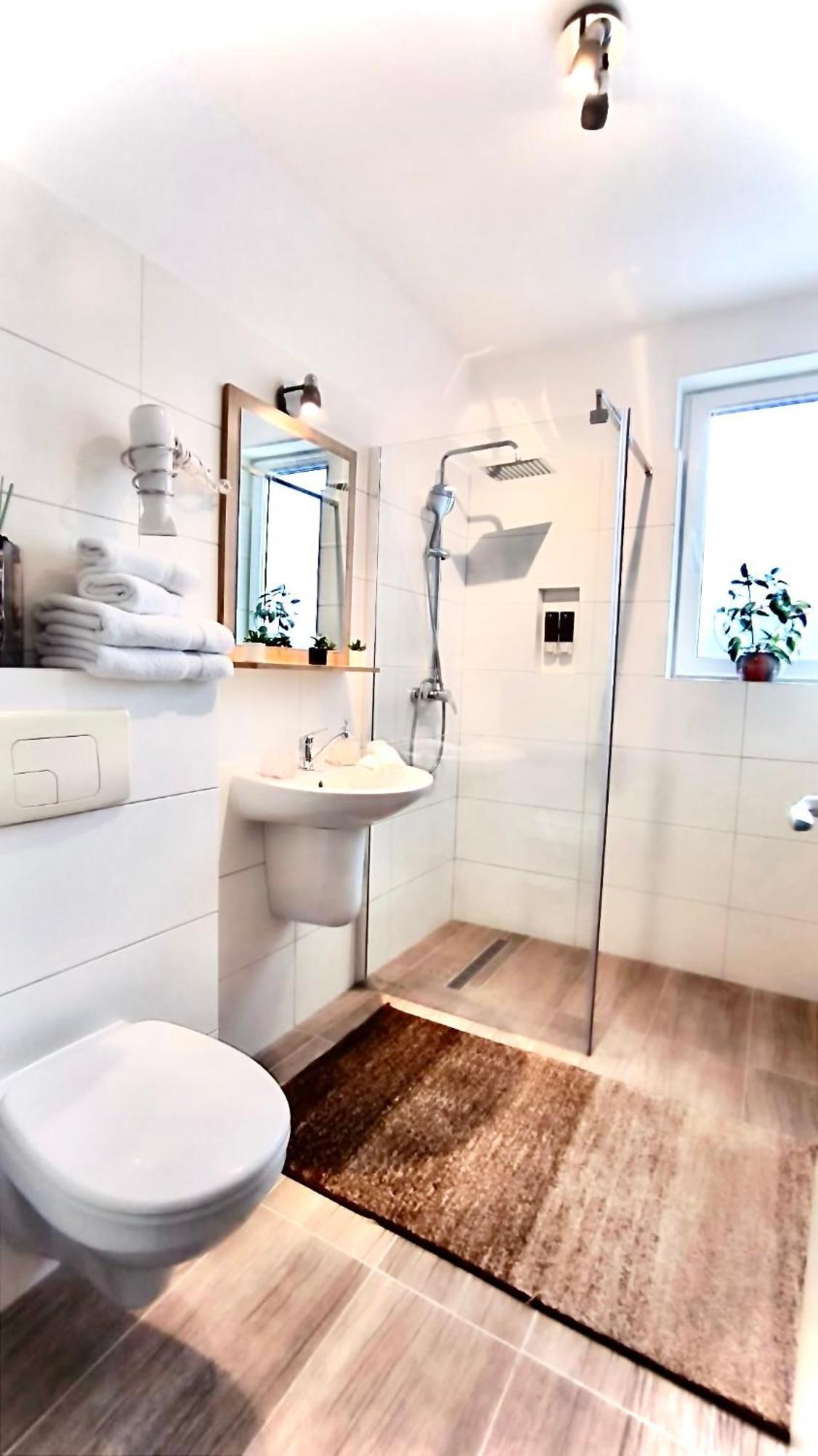 Apartament Comfort Primaverii Rîşnov Ngoại thất bức ảnh